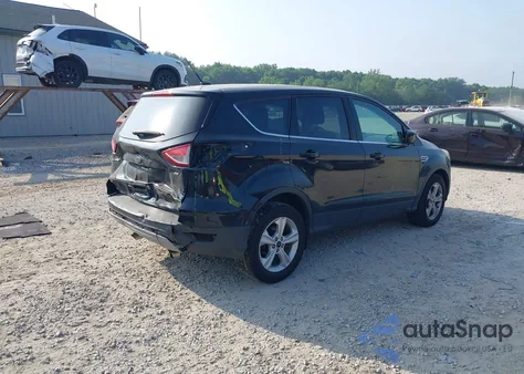 2016 Ford Escape Se z USA, uszkodzony, nr VIN 1FMCU0G7XGUA23773